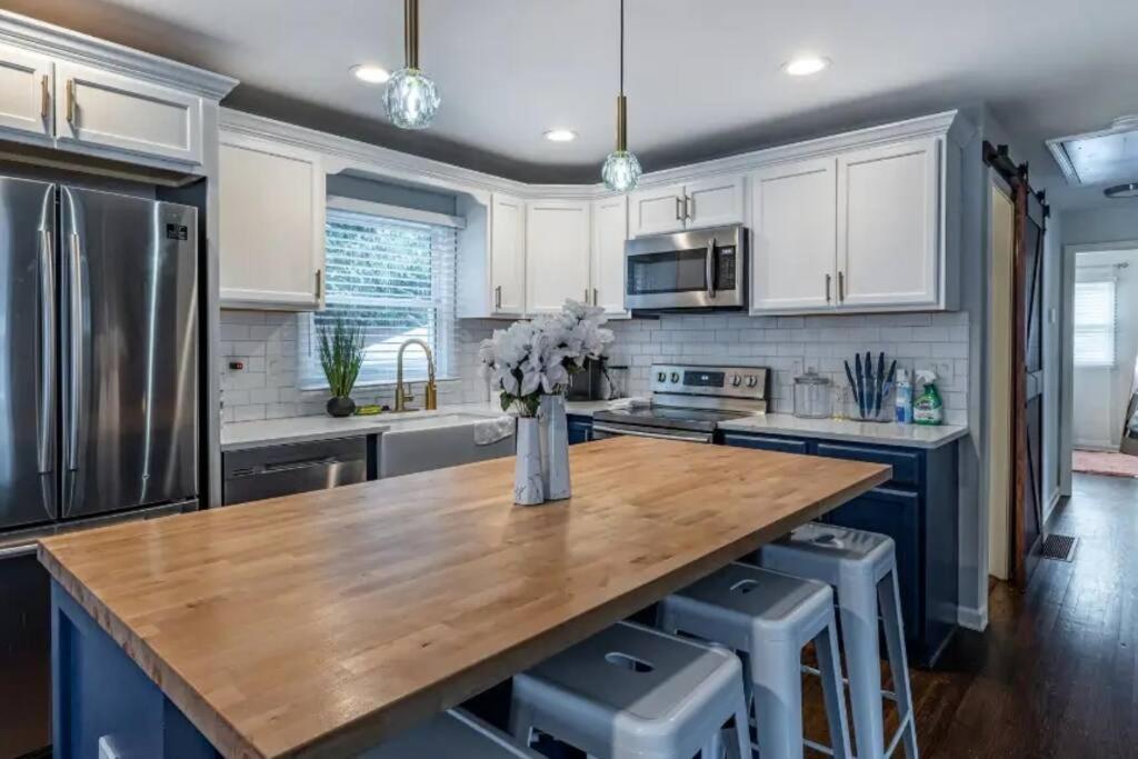 Great City Home In A Great Location アトランタ エクステリア 写真